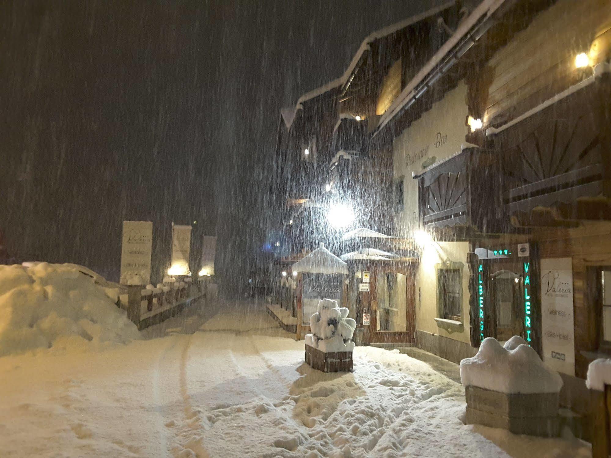 Hotel Valeria Livigno Exteriör bild