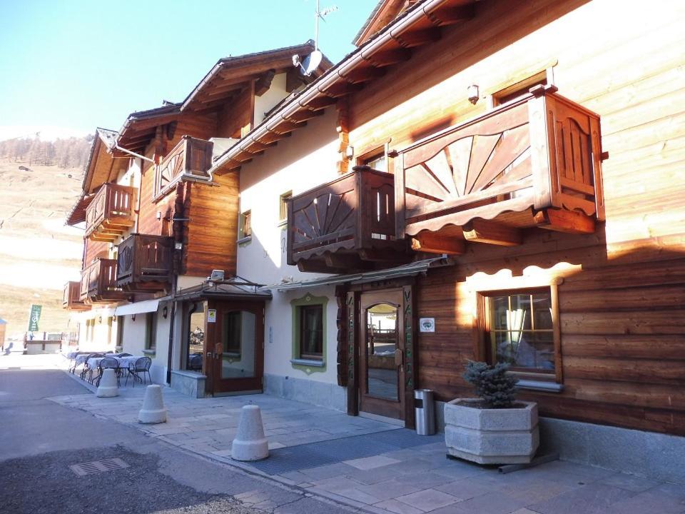 Hotel Valeria Livigno Exteriör bild