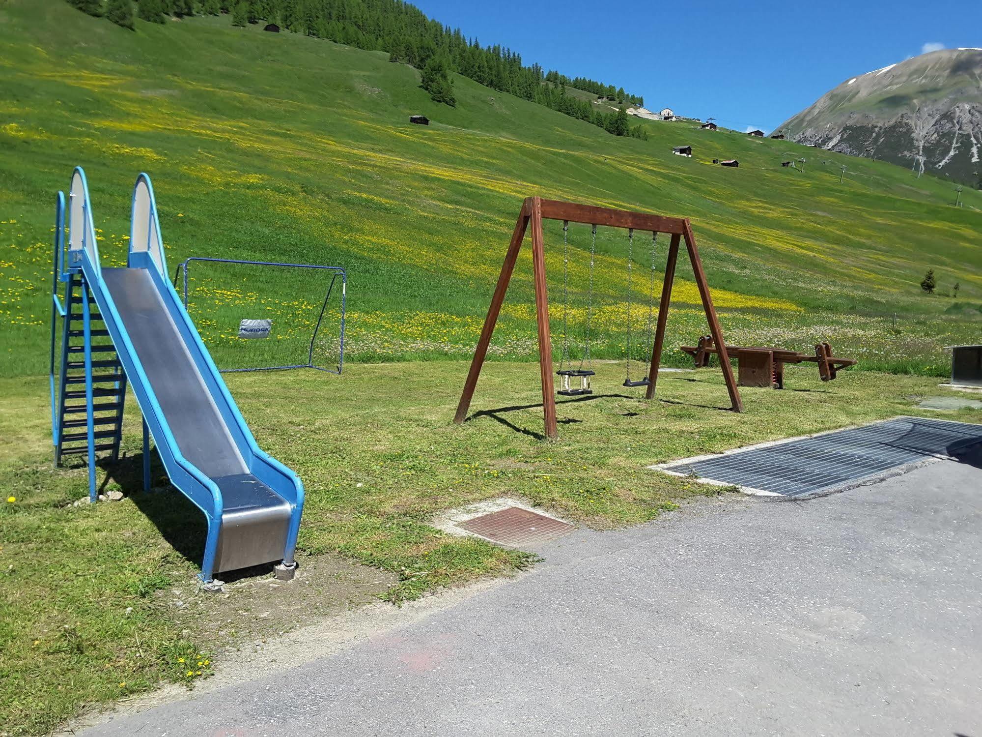 Hotel Valeria Livigno Exteriör bild